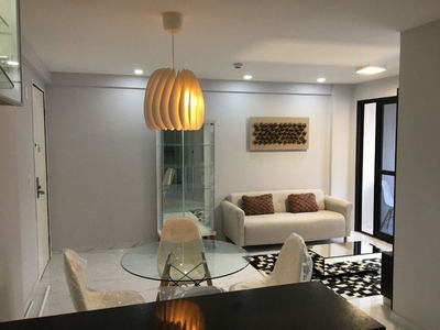 Flat com 2 dormitórios à venda, 54 m² por R$ 390.000 - Meireles - Fortaleza/CE