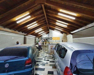 Linda casa com 3 dormitórios à venda, 140 m² por R$ 610.000 - Parque Novo Mundo - American