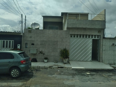 Linda casa no bairro Riacho Doce-Cidade Nova