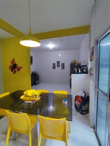 Linda casa Térrea possui 200 metros quadrados com 2 quartos em São Cristóvão - Salvador -