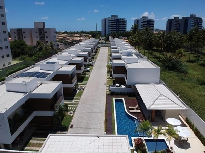 Lindíssima Casa 4/4 em Buraquinho toda em porcelanato, finamente decorada e projetada!