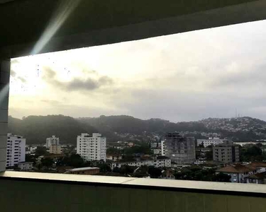 Lindo apartamento novo em andar alto com varanda e vista livre na suíte e na sala. - Campo