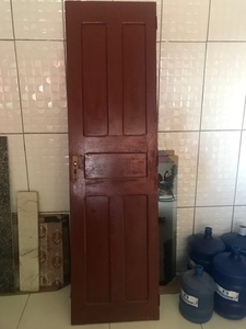 Porta de banheiro