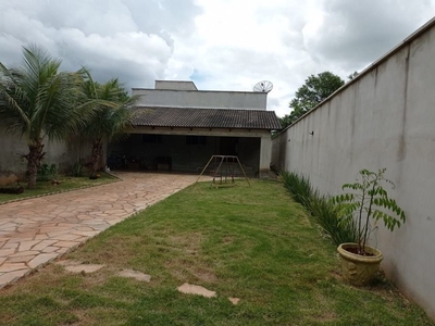 Vendo casa em Silvânia Goiás
