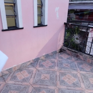 Vendo casa no bairro do santo Antônio valor 100