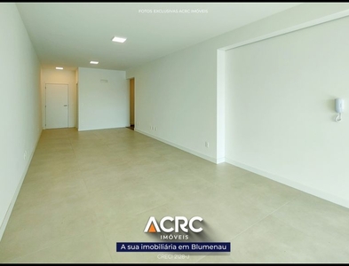 Apartamento no Bairro Velha em Blumenau com 3 Dormitórios (3 suítes) e 146.14 m²