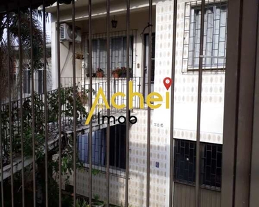 ACHEI IMOB vende Casa com 4 dormitórios, 1 suíte, pátio, no bairro Tristeza