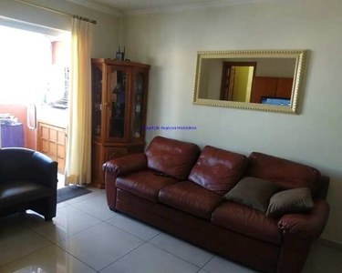 Apartamento 54m², 02 dormitórios e 01 banheiro. Condomínio com portaria 24hrs. Excelen