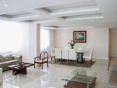 Apartamento à venda em Copacabana com 180 m², 3 quartos, 3 suítes, 1 vaga