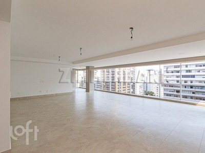 Apartamento à venda em Jardim América com 240 m², 4 quartos, 2 suítes, 4 vagas