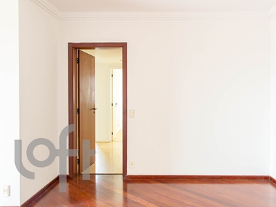 Apartamento à venda em Vila Andrade com 131 m², 3 quartos, 1 suíte, 2 vagas
