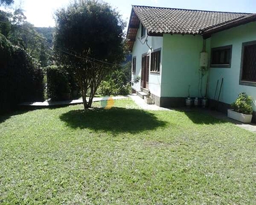 Casa 5 Quartos (3 suítes), Amplo Quintal, Parque do Imbuí, Teresópolis