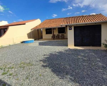 Casa à venda com 03 dormitórios, amplo terreno GRAVATÁ, NAVEGANTES - SC