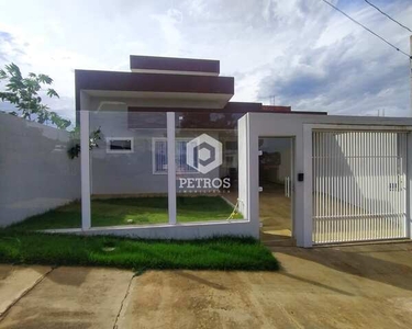 CASA COM 136,12 M² - JARDIM PARIZOTTO