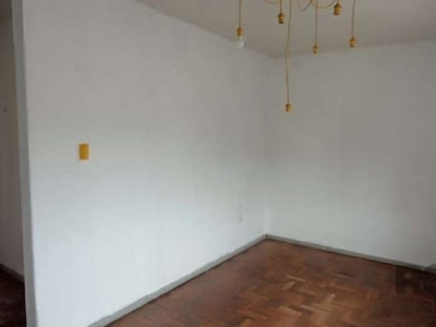 Apartamento 1 dormitório, sala , cozinha, banheiro social, condomínio com praças, portaria, ótima localização
alugamos através caução, seguro fiança, fiador com 1 imóvel escriturado