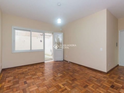 Apartamento com 1 quarto para alugar na rua mucio teixeira, 95, menino deus, porto alegre, 55 m2 por r$ 850