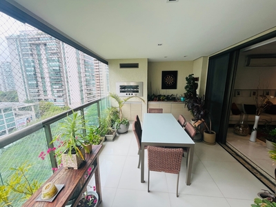 Apartamento em Barra da Tijuca, Rio de Janeiro/RJ de 157m² 4 quartos à venda por R$ 2.399.000,00