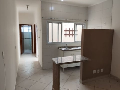 Apartamento para alugar com 1 quarto, sala, cozinha, banheiro e área de serviço, no centro de caçapava