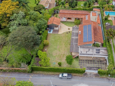 Casa em Chácara de La Rocca, Carapicuíba/SP de 530m² 4 quartos à venda por R$ 1.689.000,00