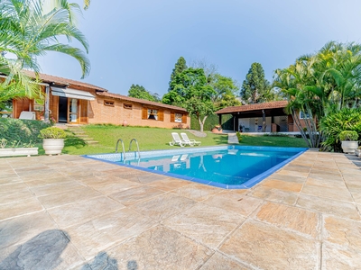 Casa em Chácara Moinho Velho, Carapicuíba/SP de 350m² 3 quartos à venda por R$ 1.479.000,00