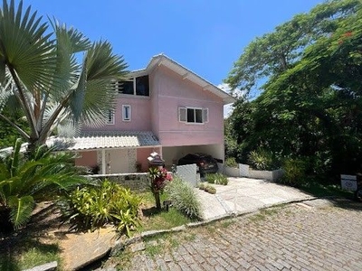 Casa em Pendotiba, Niterói/RJ de 308m² 4 quartos à venda por R$ 1.589.000,00