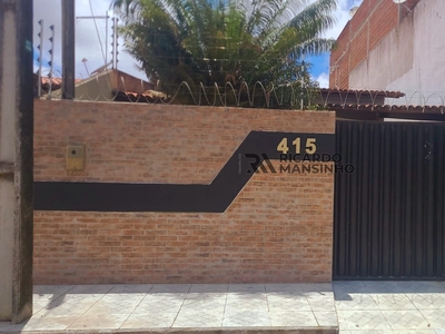 Casa em Planalto, Natal/RN de 100m² 3 quartos à venda por R$ 179.000,00