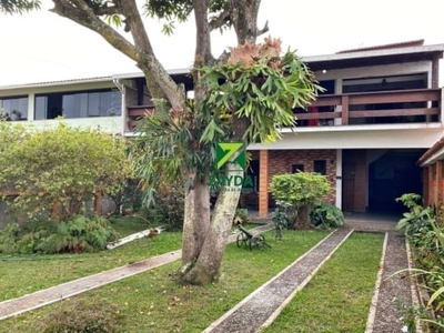 Casa independente, com 03 quartos e amplo quintal, na beira rio, em barra de são joão.