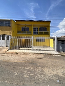 Sobrado em Paranoá, Brasília/DF de 256m² 5 quartos à venda por R$ 324.000,00