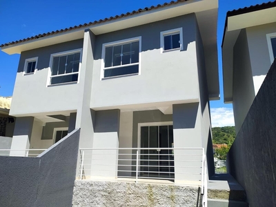 Sobrado em Potecas, São José/SC de 80m² 2 quartos à venda por R$ 349.000,00