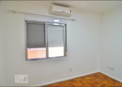 APARTAMENTO no 1º andar com 1 dormitório e 1 garagem