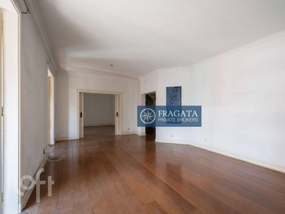 Apartamento à venda em Jardim América com 300 m², 3 quartos, 3 suítes, 2 vagas