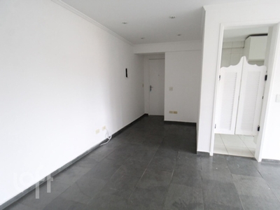 Apartamento à venda em Santo Amaro com 45 m², 1 quarto, 1 vaga