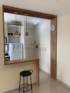 Apartamento com 2 Quartos e 2 banheiros à Venda, 52 m² por R$ 375.000
