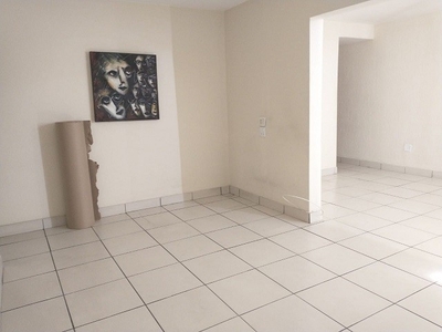 Apartamento para aluguel tem 95 metros quadrados com 3 quartos em Jardim Jussara - São Pau