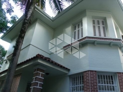 Casa 3 dormitórios com suíte no Floresta