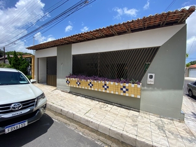 Casa em condominio para Locação nascente ventilada 3 quartos sendo 2 suítes na Cohama