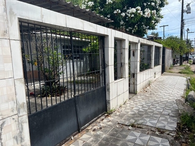 Casa para venda com 240 metros quadrados com 4 quartos em Ipsep - Recife - PE