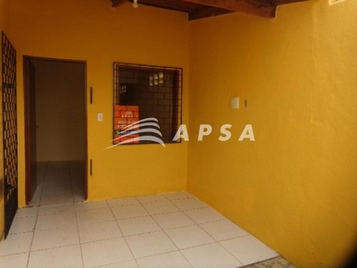 CASA PLANA COM DORMITORIO, COZINHA, BANHEIRO E ÁREA DE SERVIÇO .