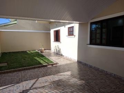 Casa Sobrado - Jacareí - 4 Dormitórios - Santa Paula - 220m².