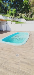 Casa Térrea - 5 drm sendo 3 suítes, área gourmet, piscina, 4 vagas e lazer completo