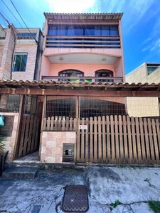 LINDA CASA TRIPLEX A VENDA EM CONDOMÍNIO FECHADO !!!