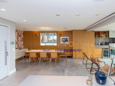 Lindo apartamento com Varanda Gourmet, reformado em 2019. Itaim Bibi