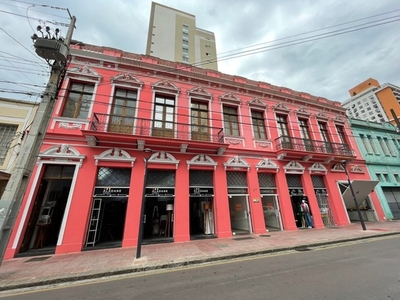 Ótima Kitnet para locação no Centro - Curitiba/PR