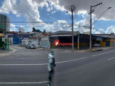 Andar com 1 quarto à venda no bairro Carlos Prates, 737m²