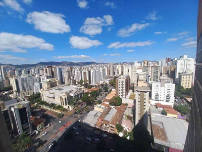 Apartamento com 1 quarto à venda no bairro Santo Agostinho, 60m²
