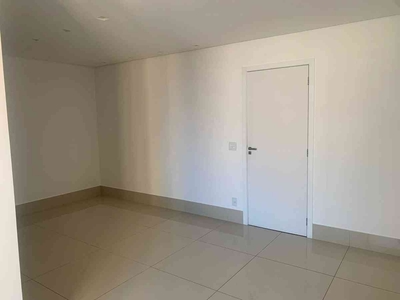 Apartamento com 1 quarto à venda no bairro Vila da Serra, 52m²