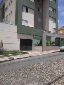 Apartamento com 2 quartos à venda no bairro Carlos Prates, 62m²