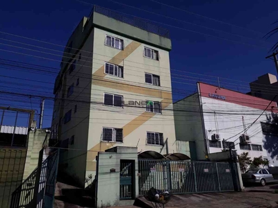 Apartamento com 3 quartos à venda no bairro Jardim Riacho das Pedras, 80m²