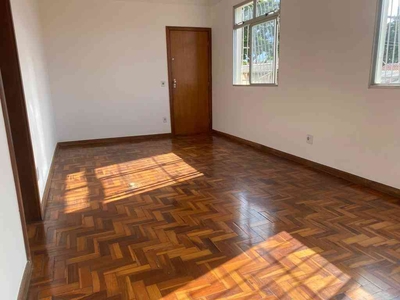 Apartamento com 3 quartos à venda no bairro Sagrada Família, 80m²