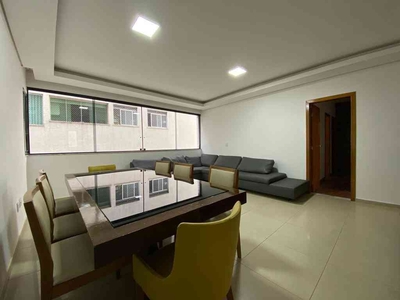 Apartamento com 3 quartos para alugar no bairro Castelo, 120m²